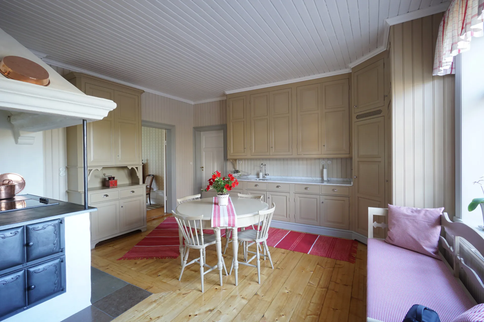 Isbergsgården kök Efter