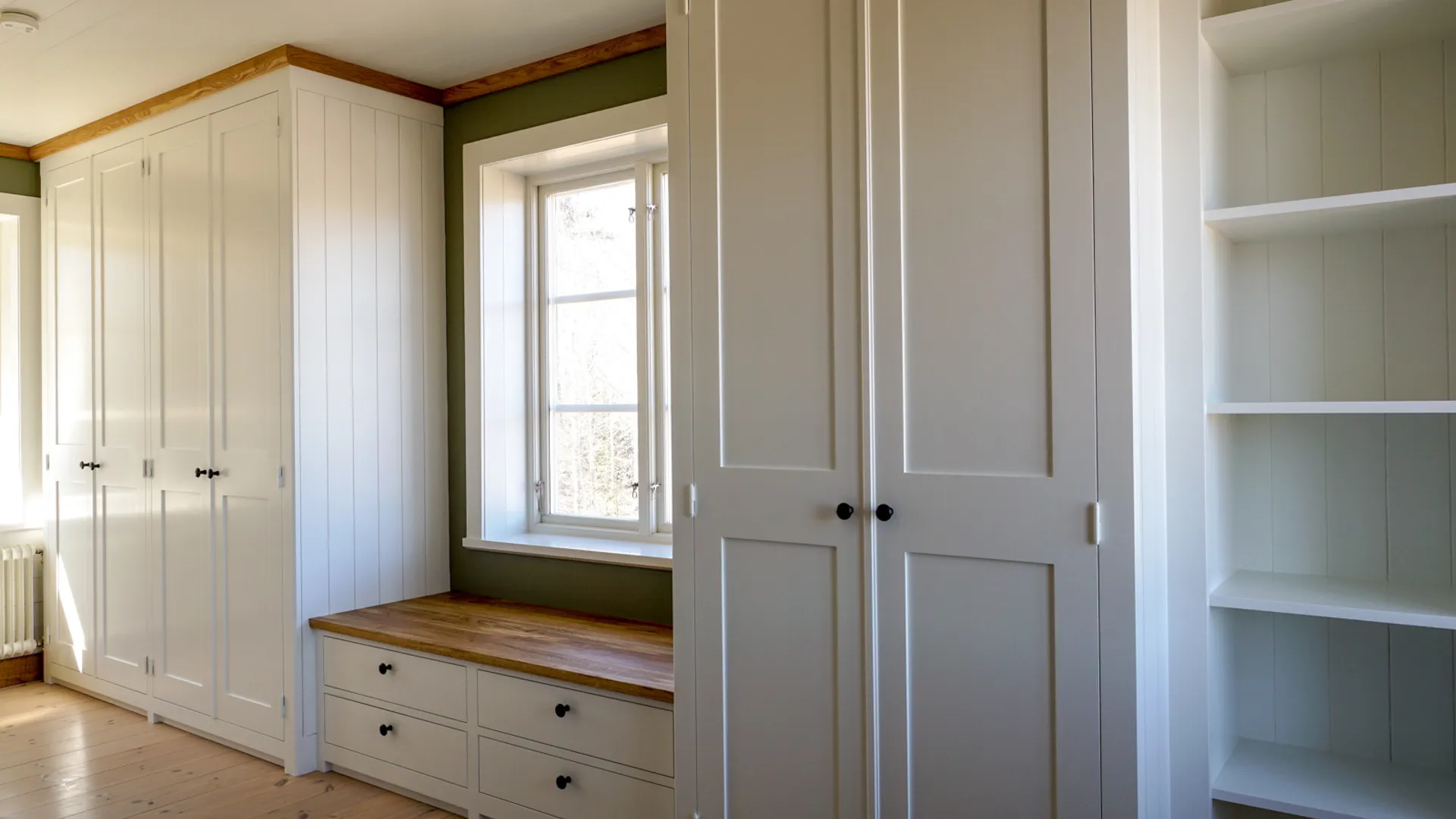 Klassisk Garderobsinredning I Modern Tappning