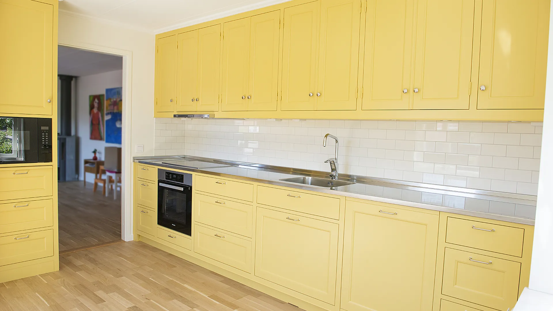 Lyssande Kök I Modern Villa
